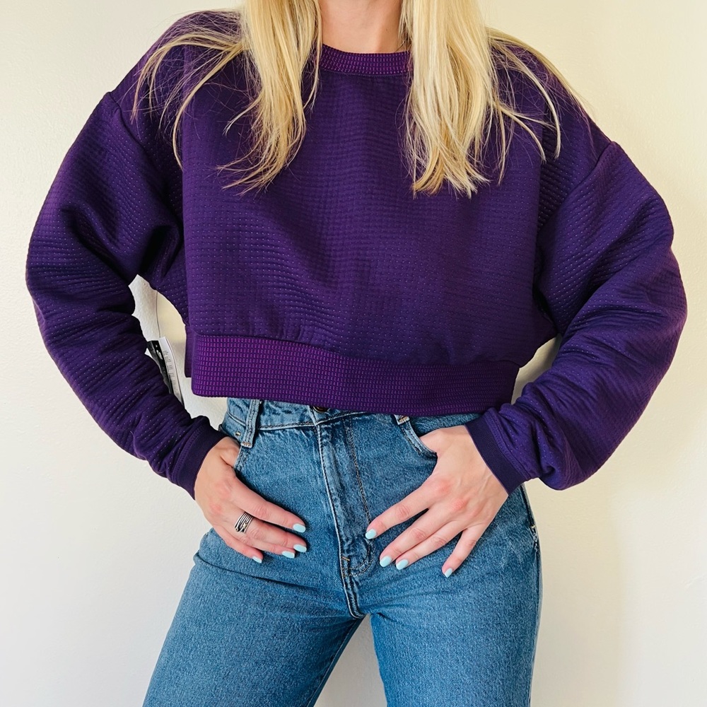 New NIKE SPORTSWEAR CITY READY Purple FLEECE CREW crop top - Picture 2 of 6